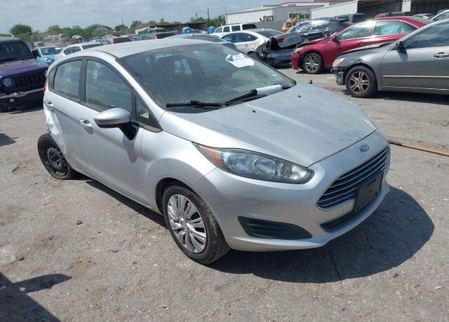 2015 FORD Fiesta