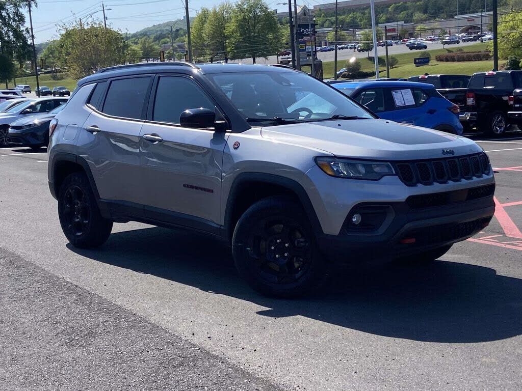2023 JEEP Compass