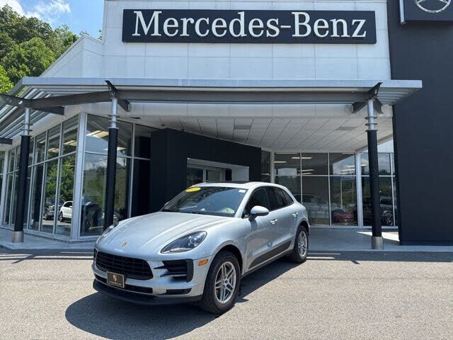2021 PORSCHE Macan