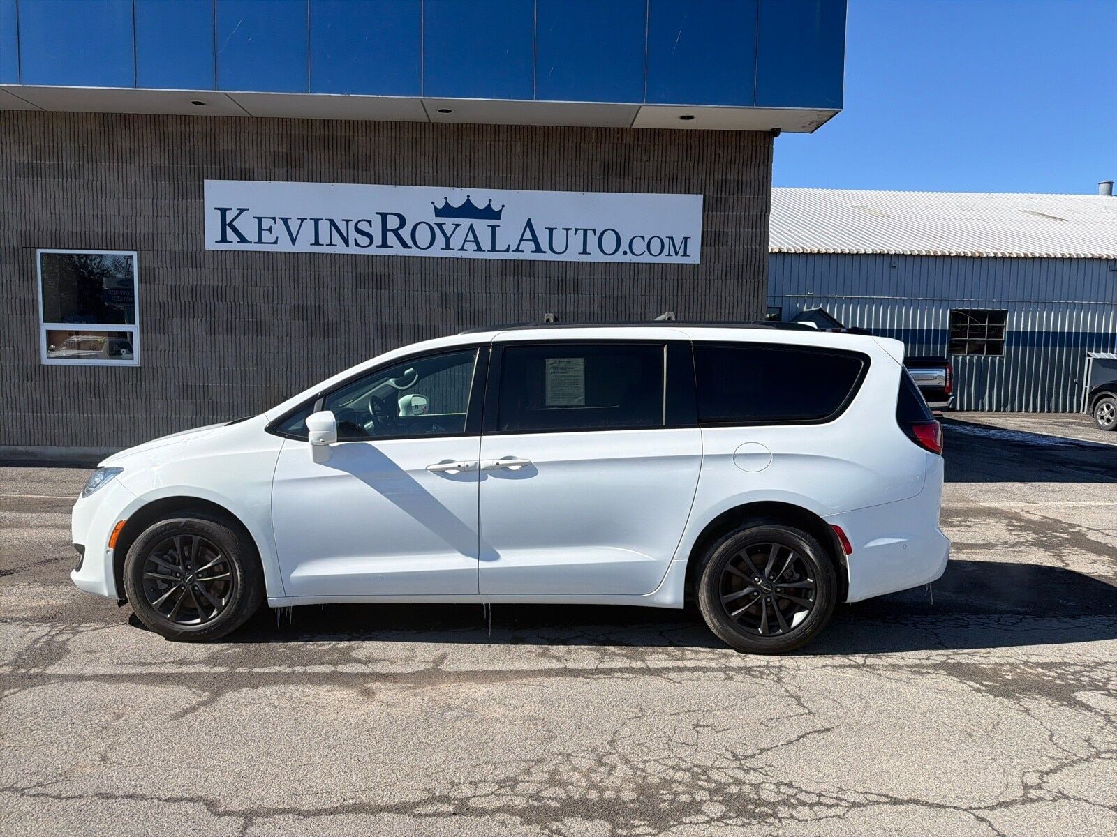 2020 CHRYSLER Pacifica