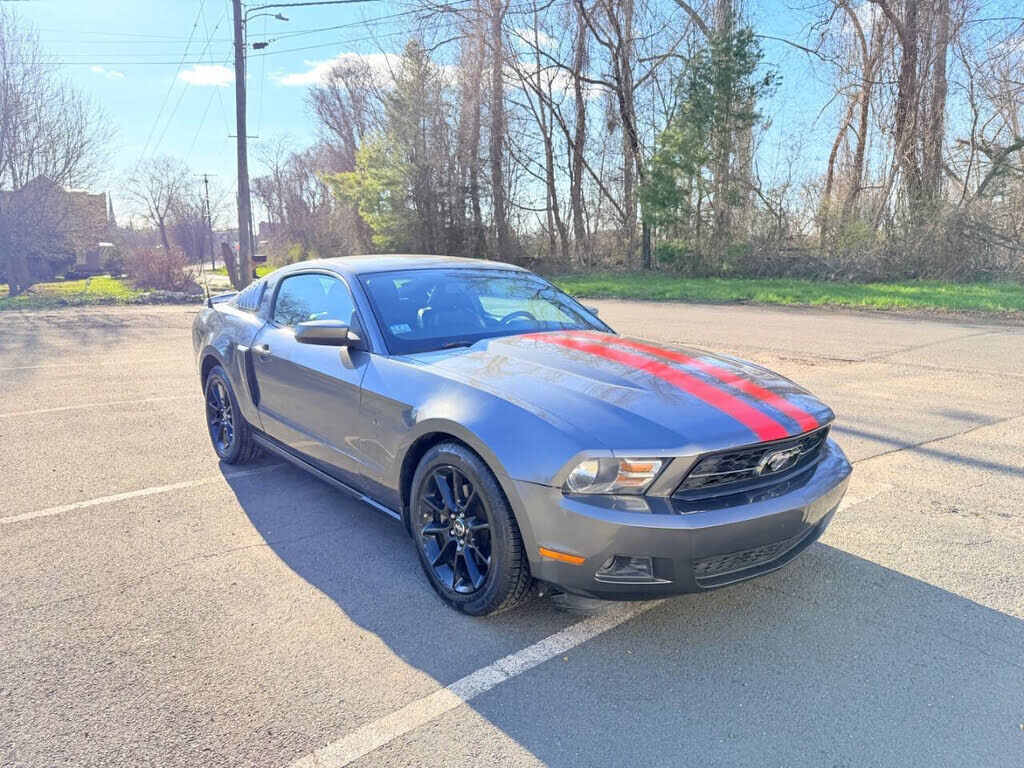 2011 FORD Mustang