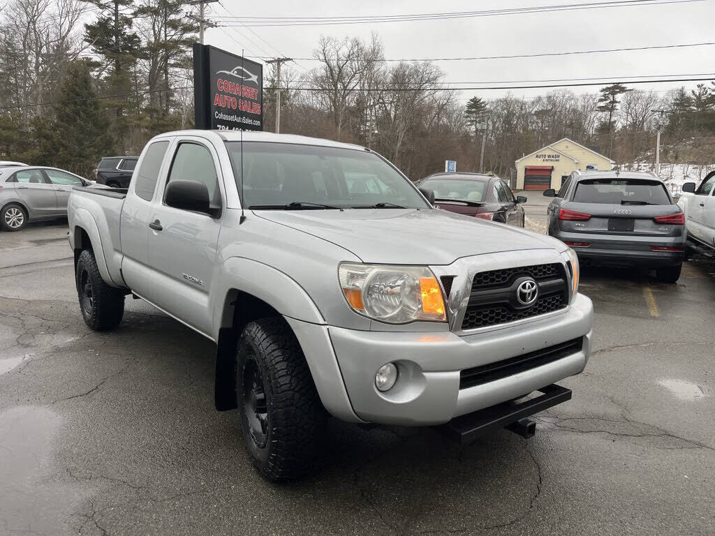 2011 TOYOTA Tacoma