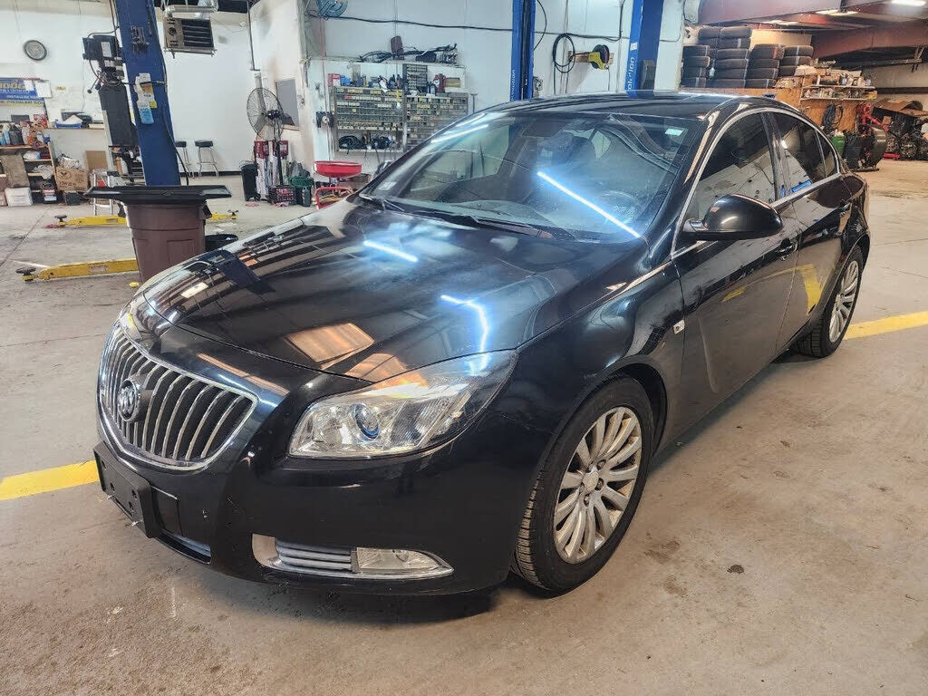 2011 BUICK Regal