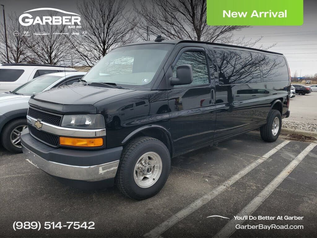 2017 CHEVROLET Express