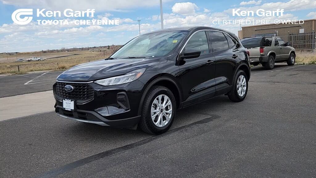 2024 FORD Escape
