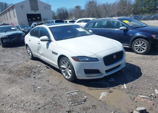 2017 Jaguar XF