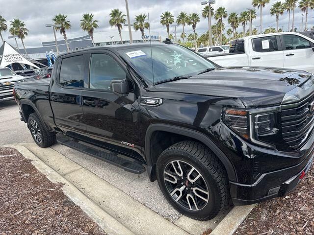 2023 GMC Sierra