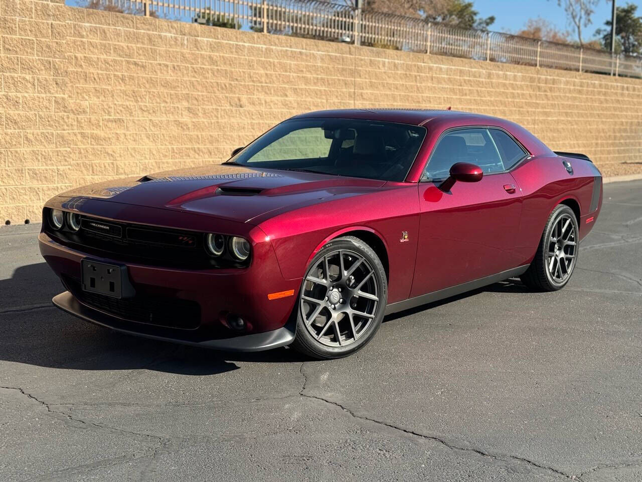 2017 DODGE Challenger