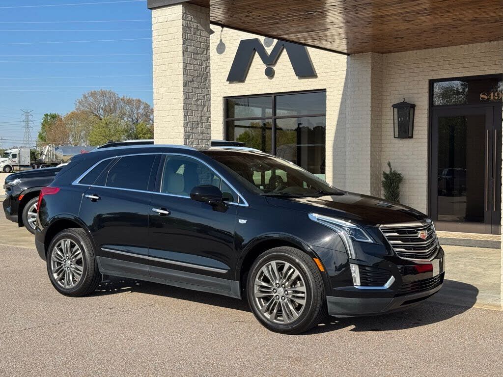 2017 CADILLAC XT5