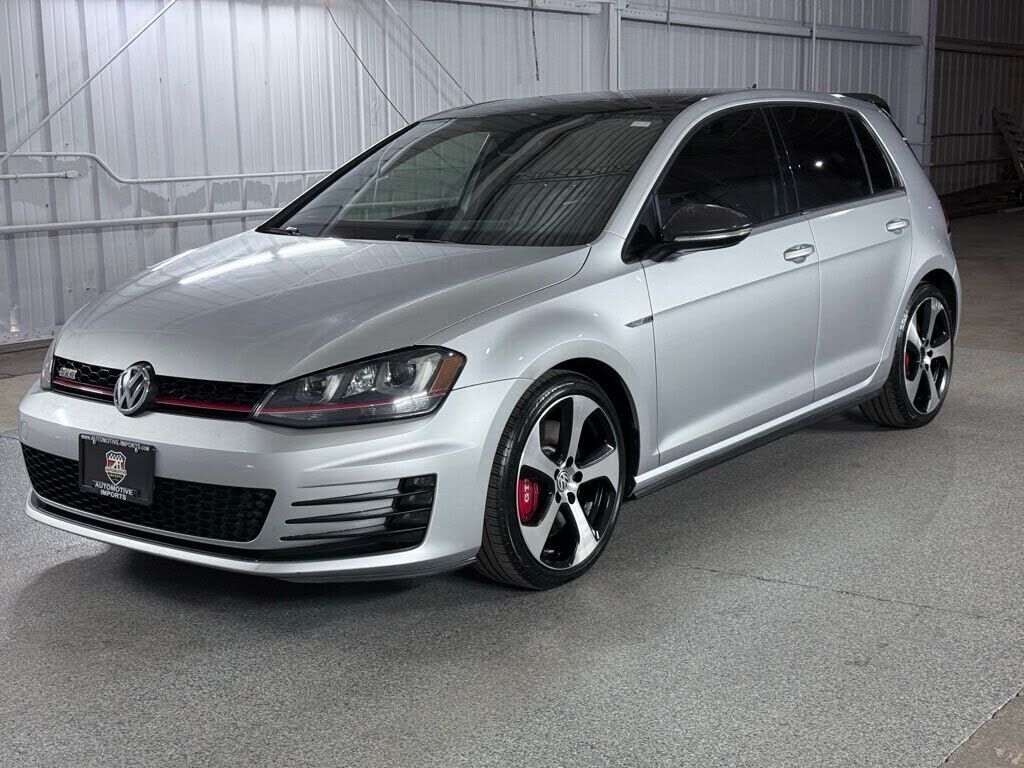 2017 VOLKSWAGEN Golf GTI
