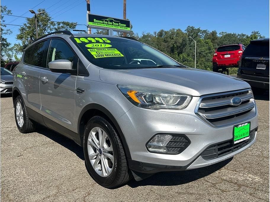 2017 FORD Escape