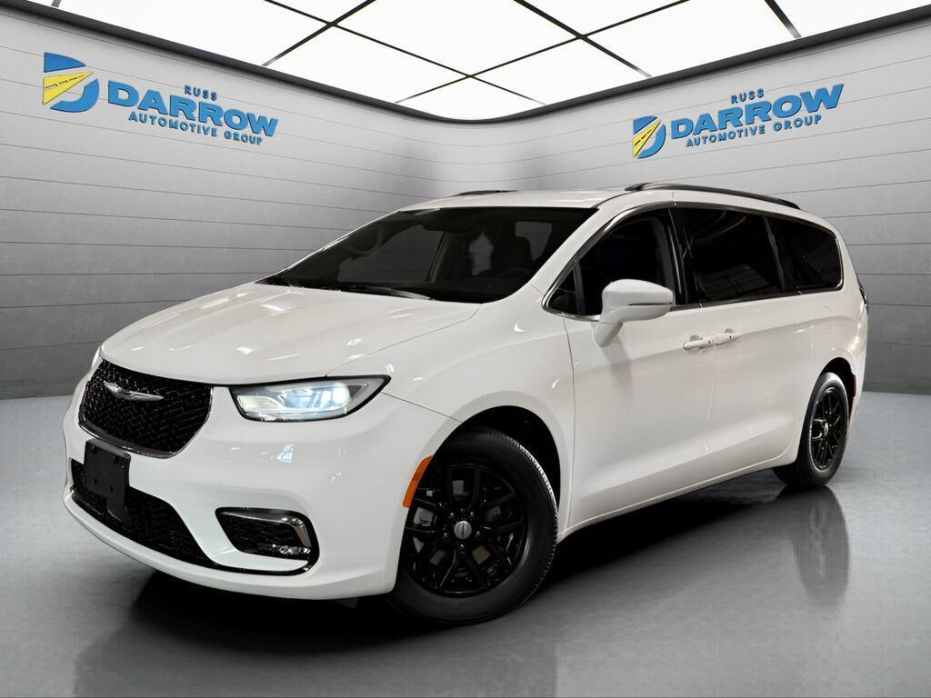 2022 CHRYSLER Pacifica