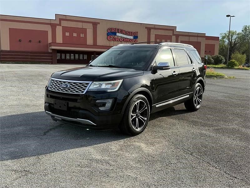 2017 FORD Explorer