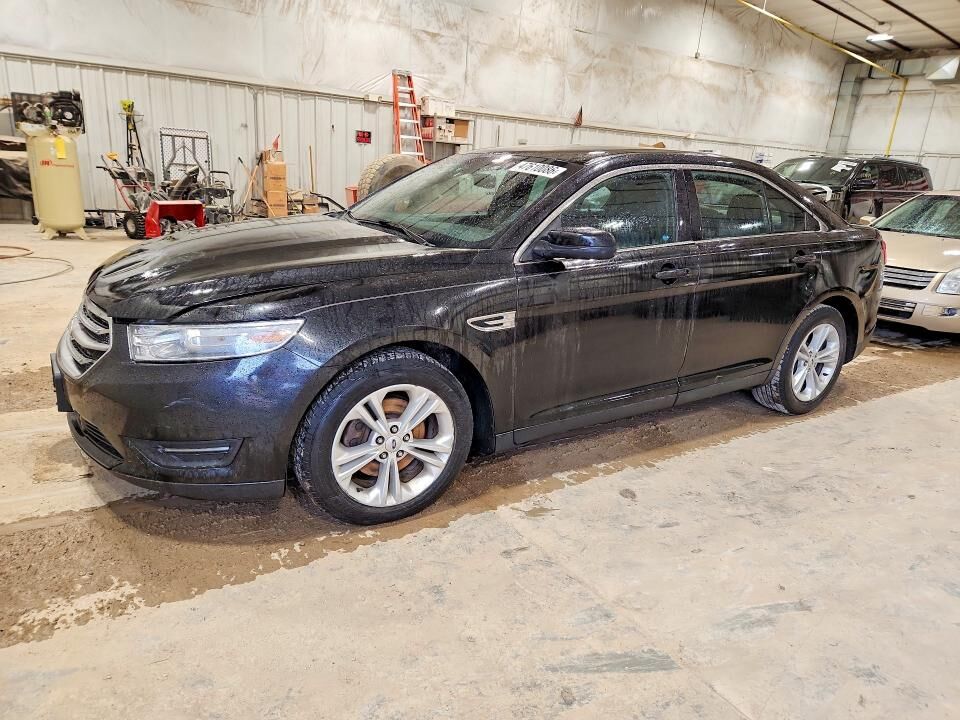 2013 FORD Taurus