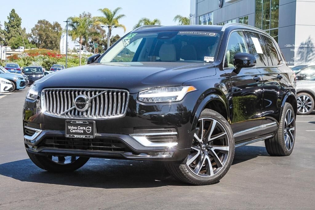 2023 VOLVO XC90