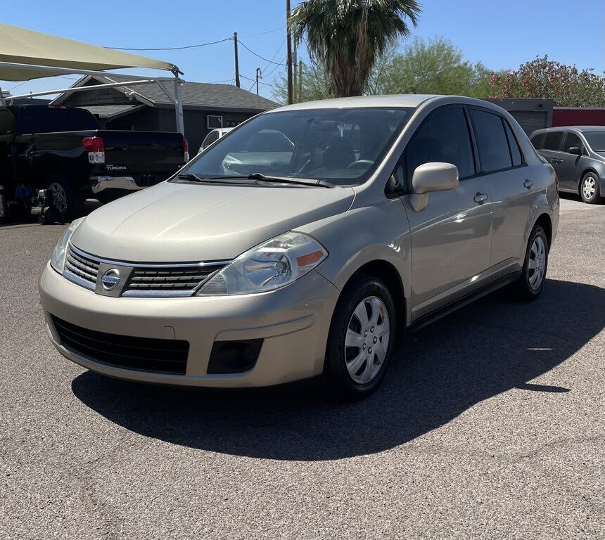 2009 NISSAN Versa