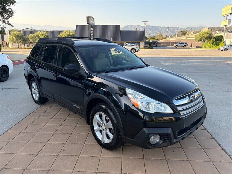 2014 SUBARU Outback