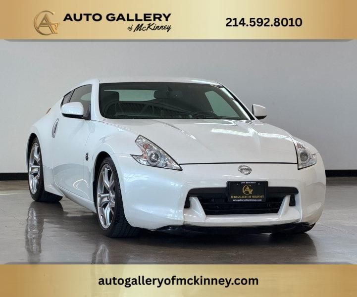 2009 NISSAN 370Z