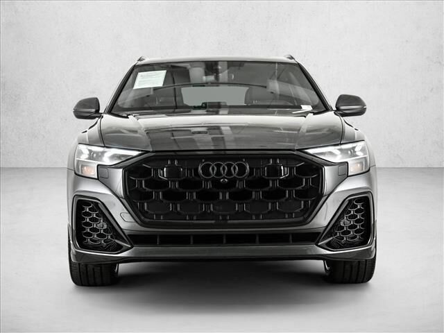 2025 Audi Q8