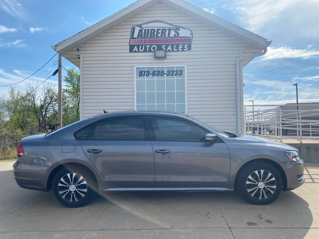 2014 VOLKSWAGEN Passat