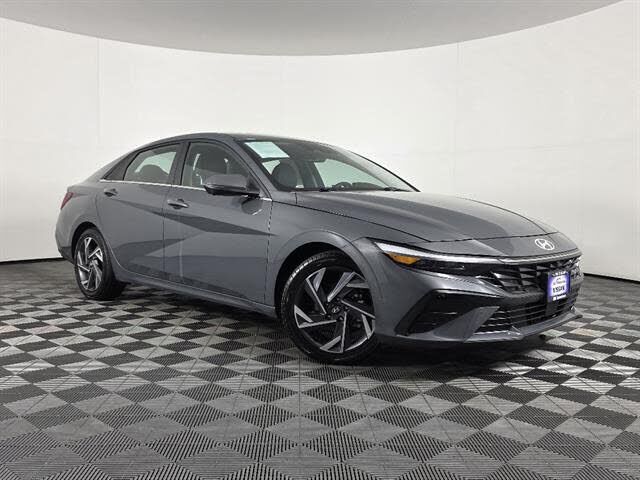 2024 HYUNDAI Elantra