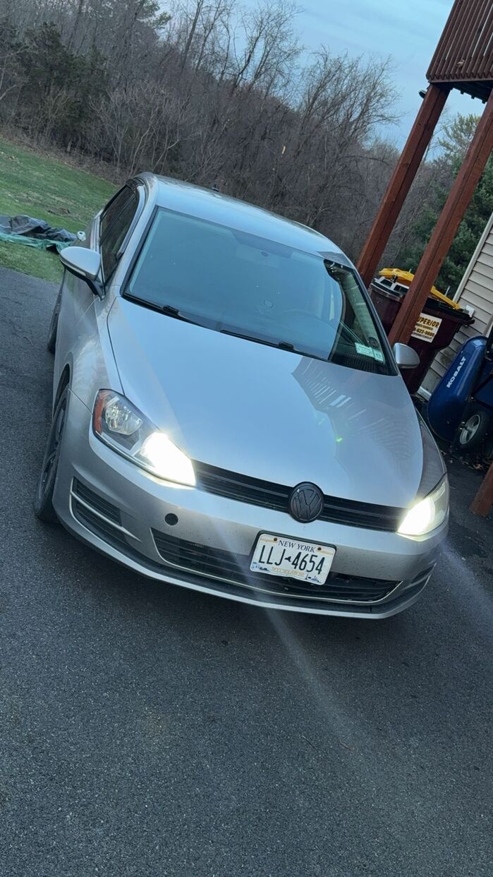 2015 VOLKSWAGEN Golf
