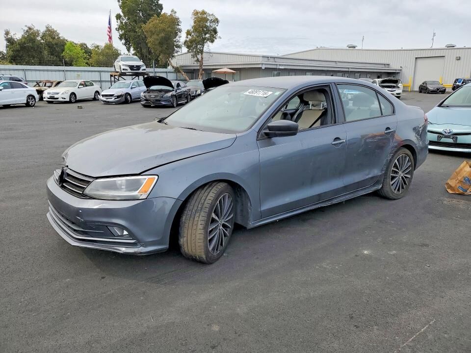 2016 VOLKSWAGEN Jetta