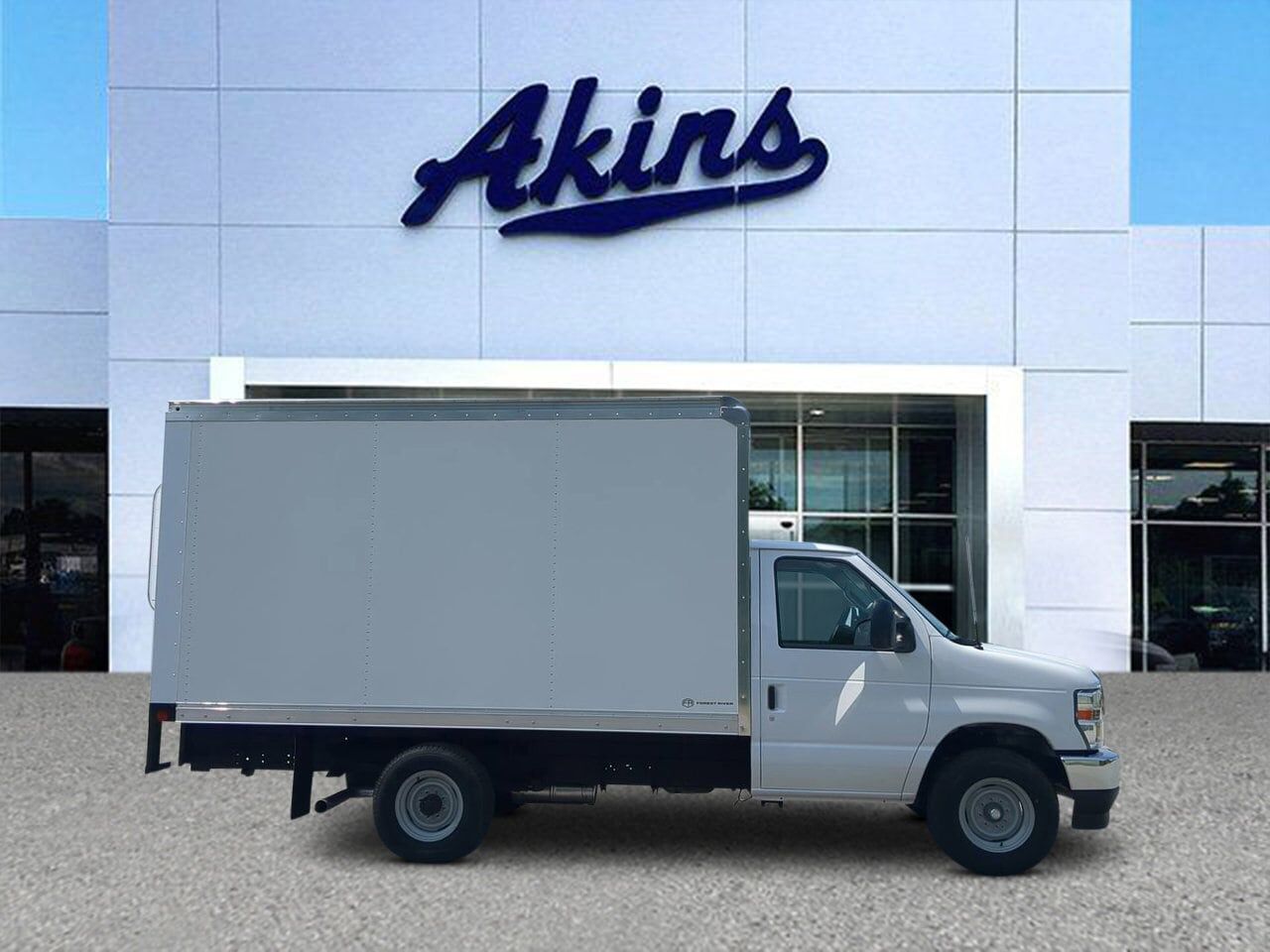 2026 FORD E-350