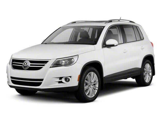 2011 VOLKSWAGEN Tiguan