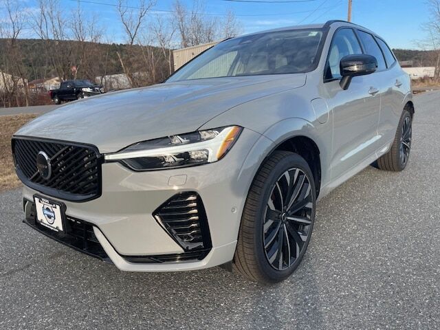 2026 VOLVO XC60