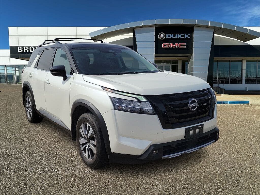2023 NISSAN Pathfinder