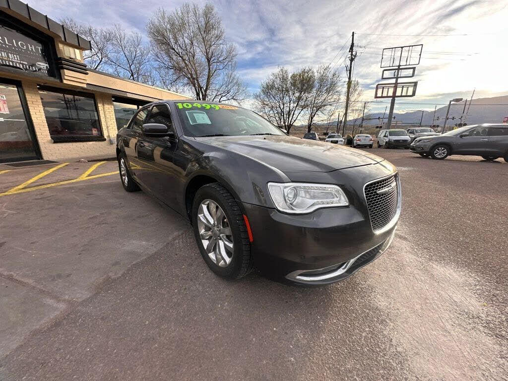 2016 CHRYSLER 300