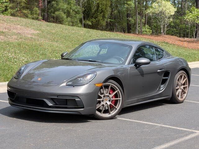 2023 PORSCHE 718