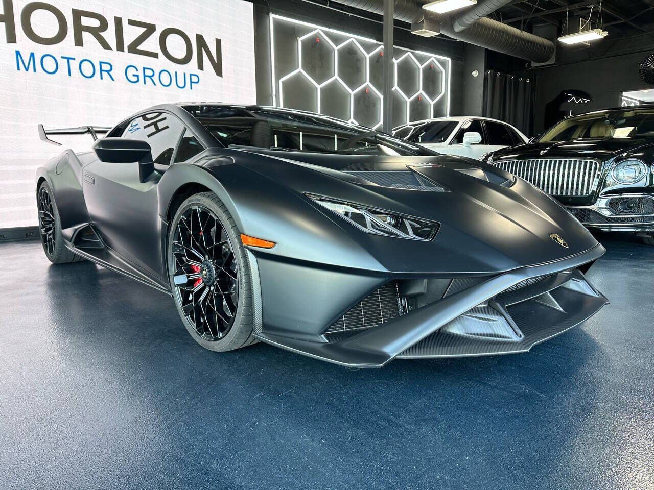 2023 LAMBORGHINI Huracan STO