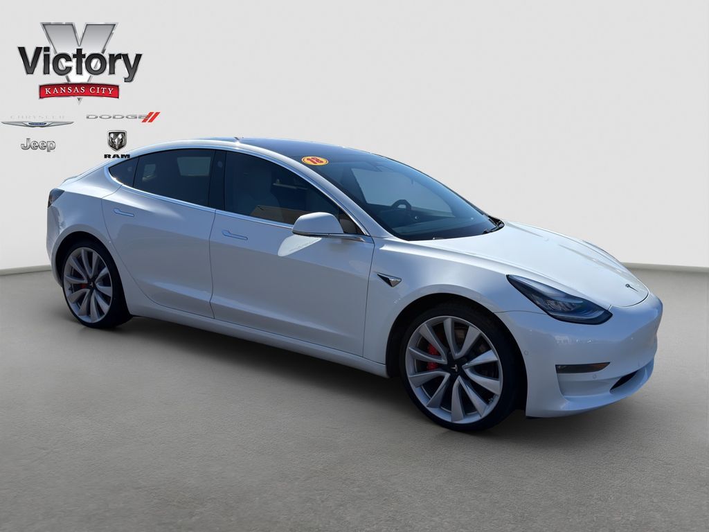 2018 TESLA Model 3