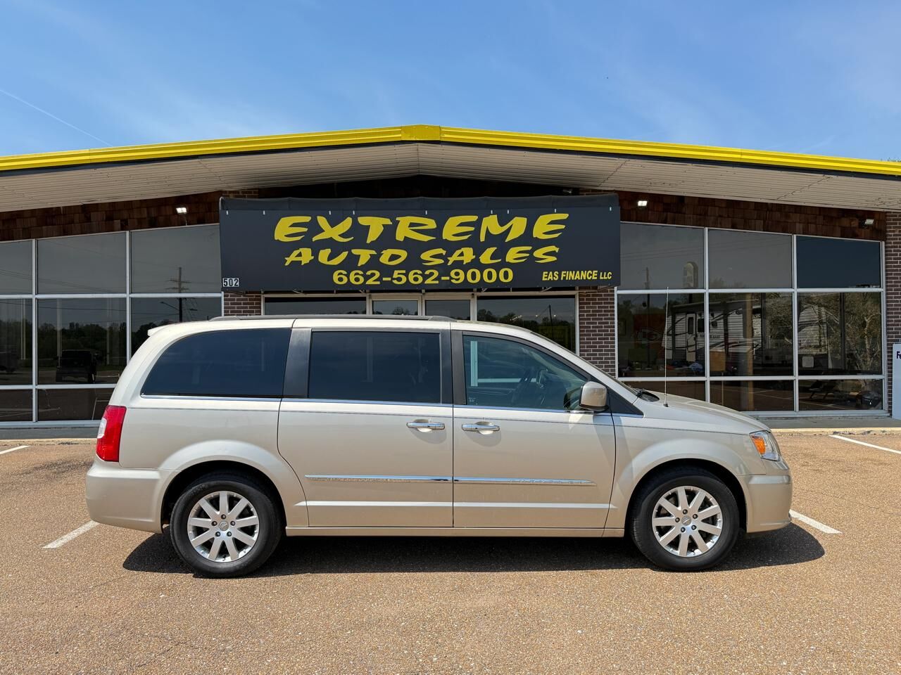 2015 CHRYSLER Town and Country