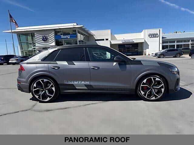 2024 Audi RS Q8