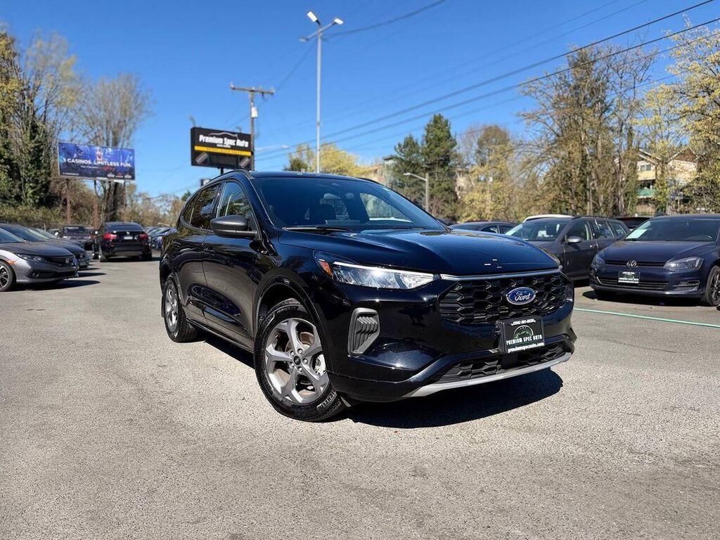 2023 FORD Escape
