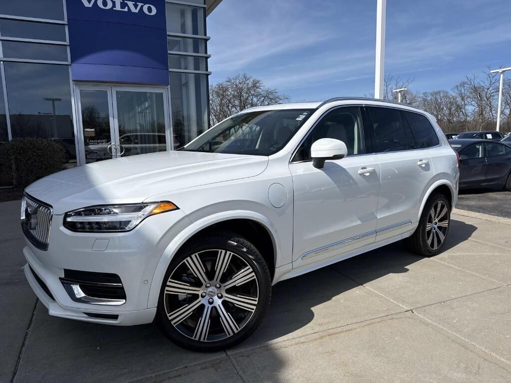 2024 VOLVO XC90
