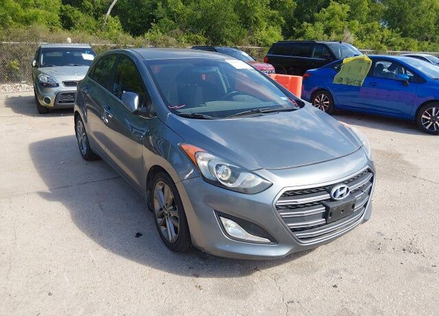 2016 HYUNDAI Elantra