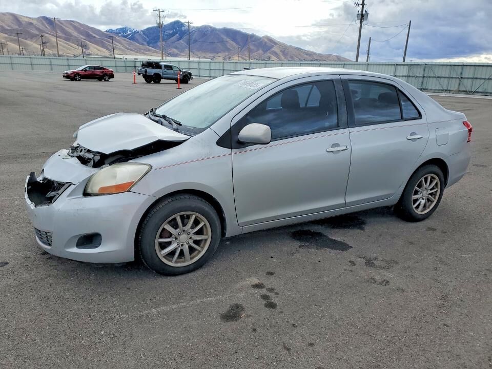 2009 TOYOTA Yaris