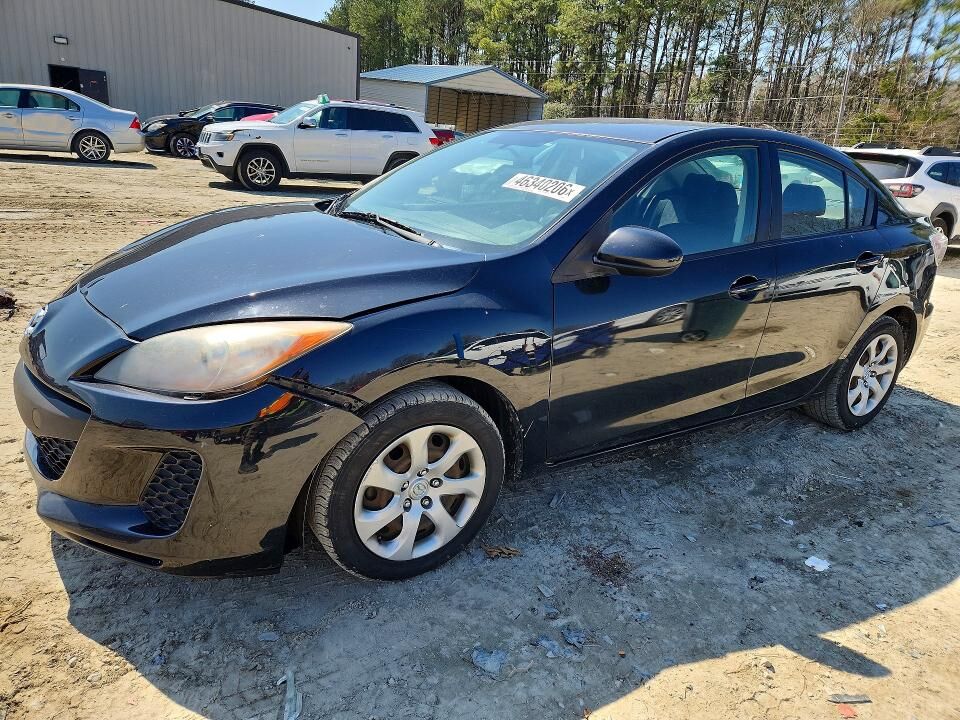2013 MAZDA Mazda3