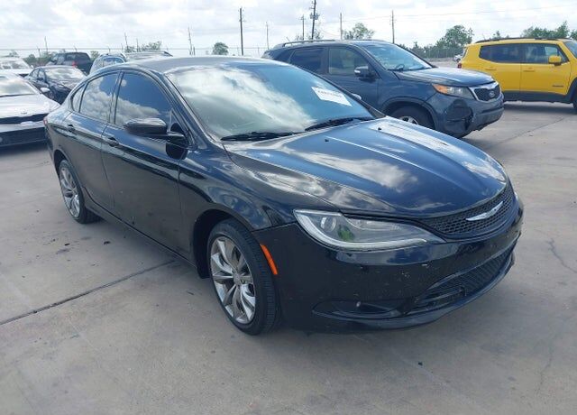 2015 CHRYSLER 200