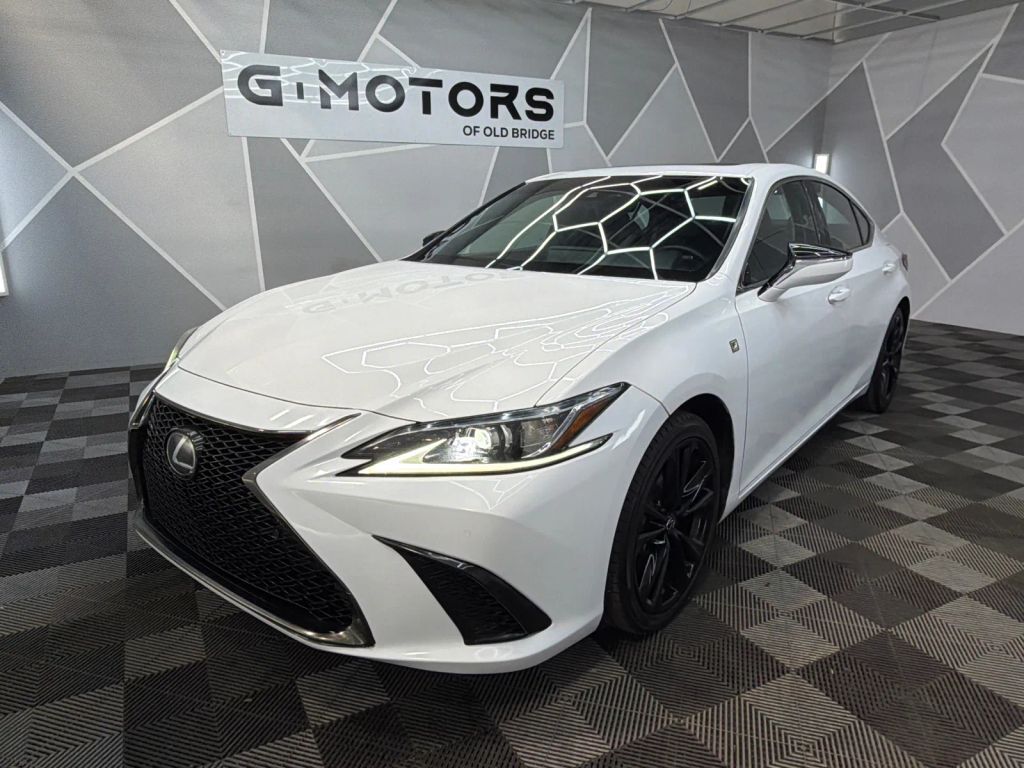 2022 LEXUS ES