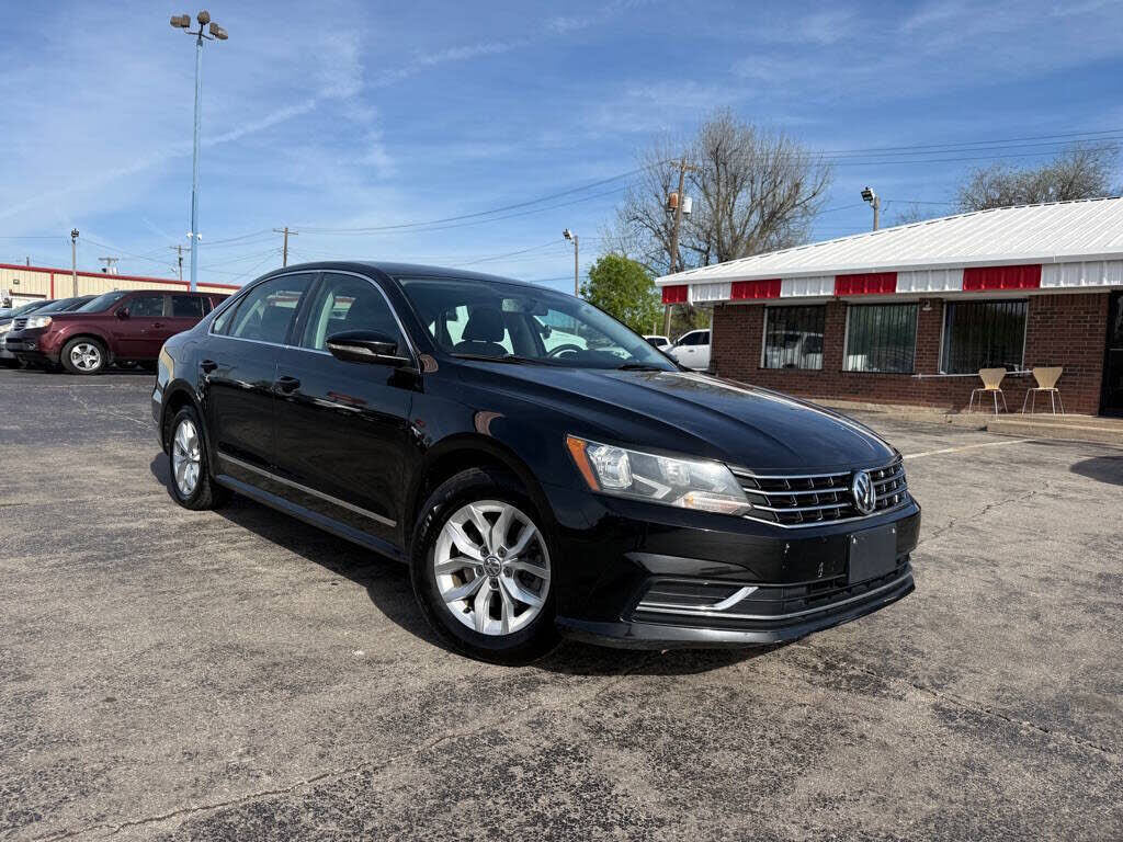 2016 VOLKSWAGEN Passat