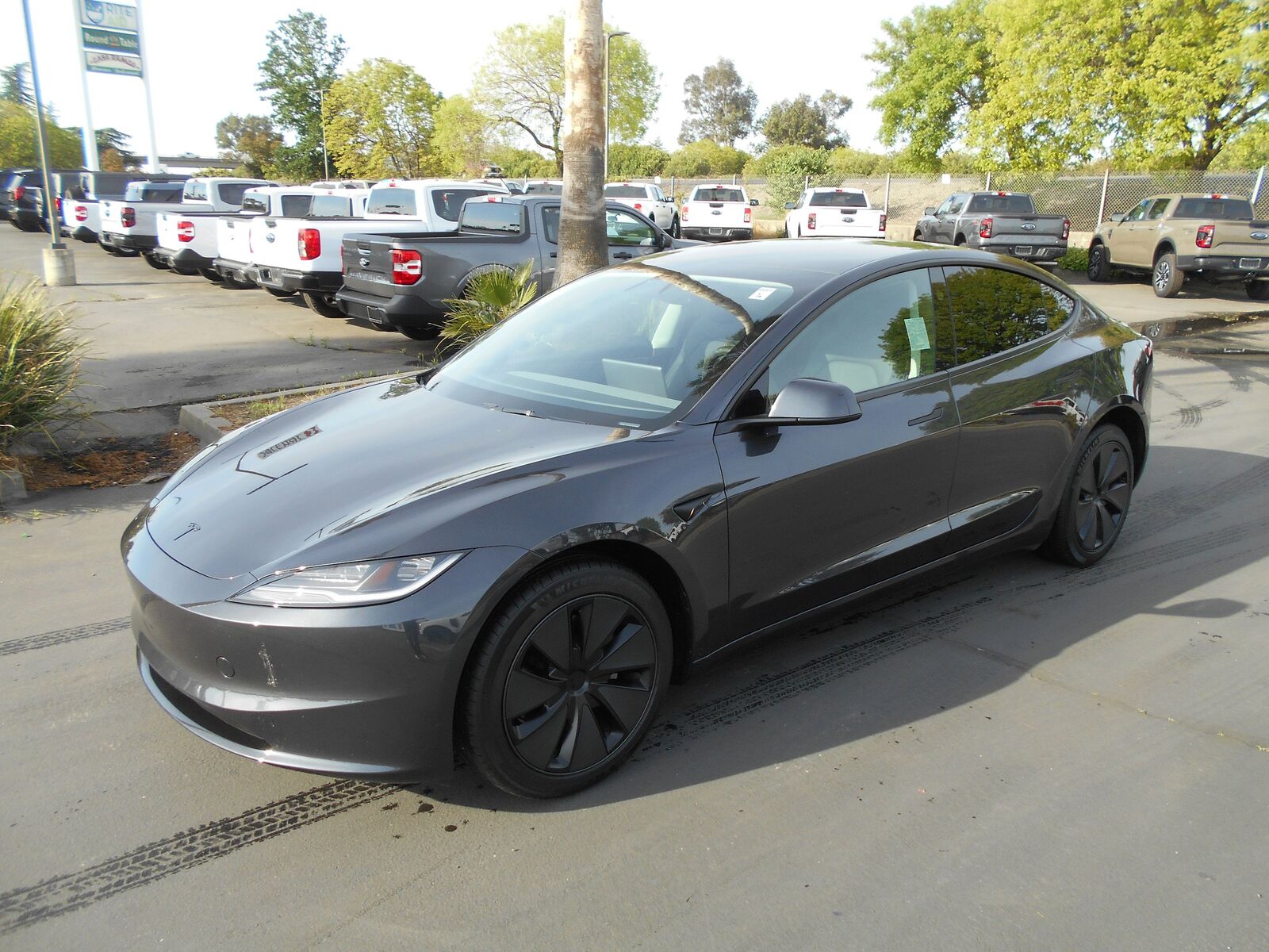 2026 TESLA Model 3