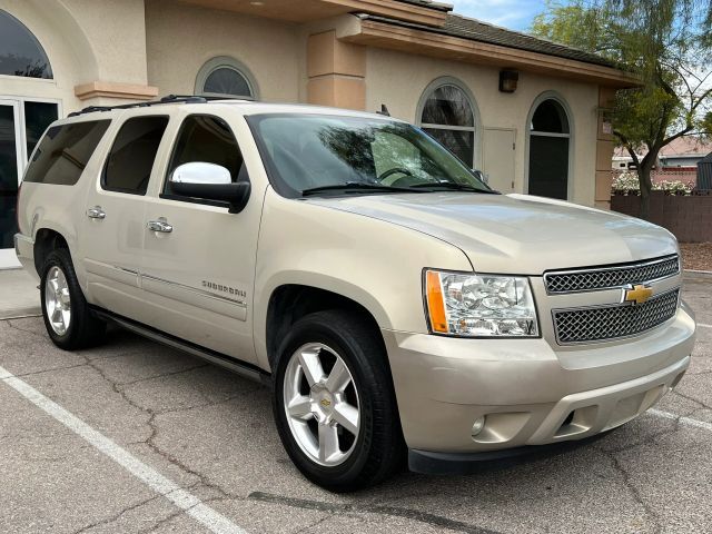 2011 CHEVROLET Suburban
