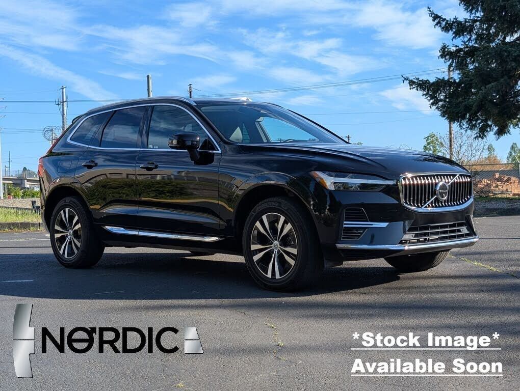 2022 VOLVO XC60