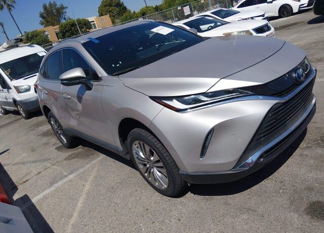 2022 TOYOTA Venza