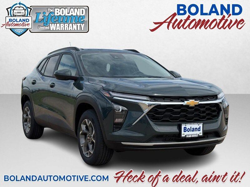2026 CHEVROLET Trax
